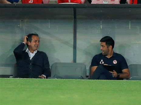 ברדה עם רוני לוי. עובד עם סקאוט אחד (אלן שיבר)