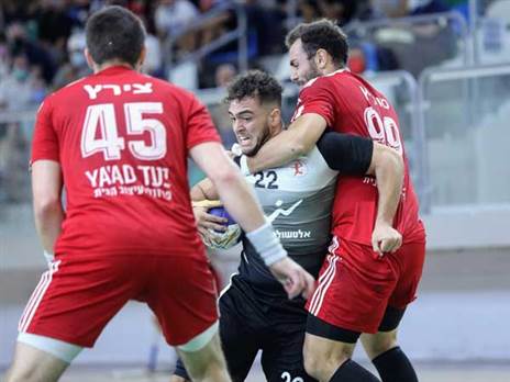 ניצחון בשיניים של הפועל ראשל"צ (הדר ואן קולא)