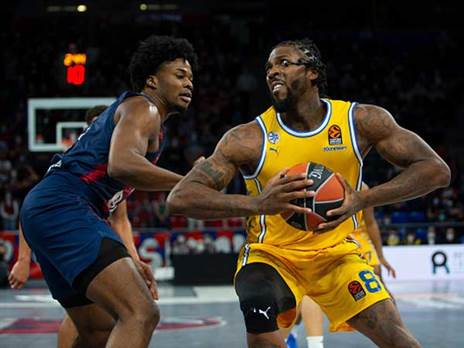 ריינולדס. במעמד צד אחד (GETTY)