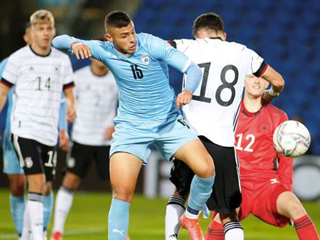 מאור ירסלימאק. שורה לקורות החיים (אלן שיבר)