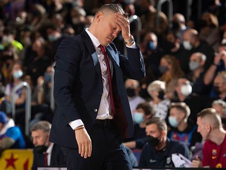 שאראס התעצבן. בברצלונה כבר לא מתרגשים (GETTY)