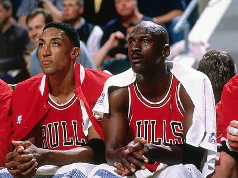 זה נגמר ביניהם? ג'ורדן ופיפן בימים יפים יותר (GETTY)