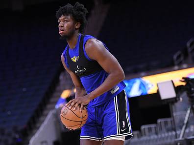 ווייזמן. צריך להישאר בגולדן סטייט? (Getty)