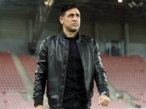 הזהיר משחקני ההתקפה (אלן שיבר)