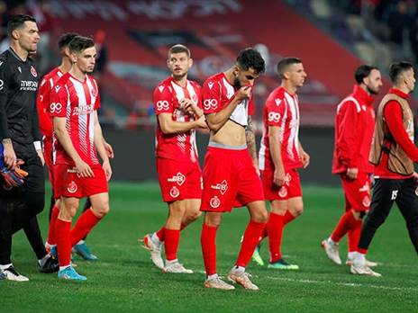 הפועל תל אביב מאוכזבים. מבאס (אלן שיבר)