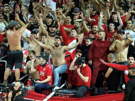 אוהדי הפועל תל אביב. רק בריאות (אלן שיבר)