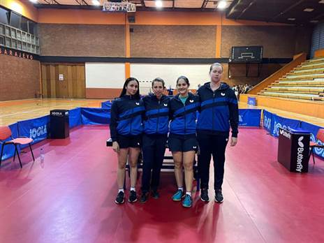 בנות הנבחרת. בהצלחה! (איגוד טניס השולחן בישראל)