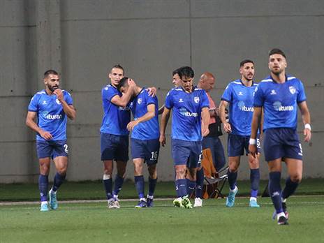 שחקני ק"ש. הבקיעו רביעייה מול מאמנם המיועד (אודי ציטיאט)