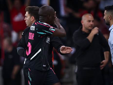 אספרייה. הרחקתו עוררה סערה (מאור אקסלסי)