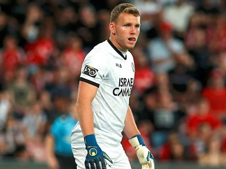 יישאר בצעירה (אלן שיבר)