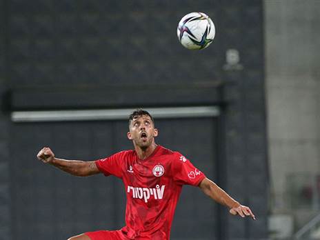 בעין הסערה. מיכה (אודי ציטיאט)