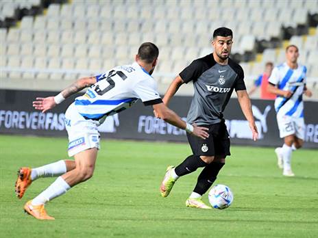 אחרי שפתח, יירד שוב לספסל. אבו פאני (הפייסבוק של מכבי חיפה)