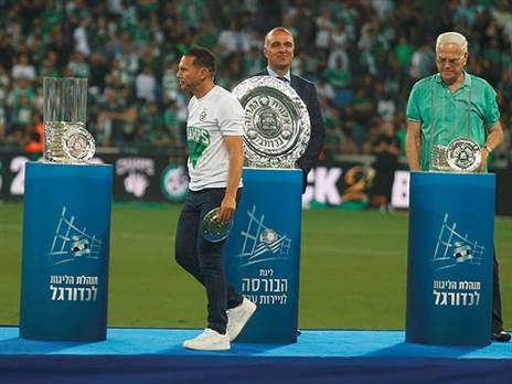 בכר. 6 אליפויות ב-8 עונות זה באמת מדע בדיוני (אלן שיבר)