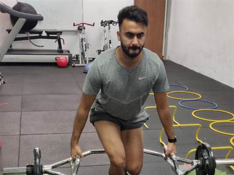 ממשיך לעבוד. עוואד (אלבום פרטי)