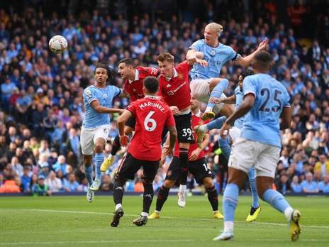 פאניקה ברחובות מנצ'סטר (Laurence Griffiths/Getty Images)