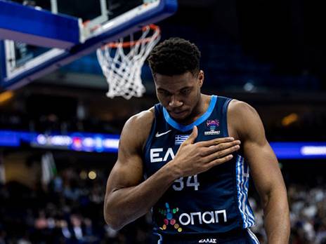 "אחד הטובים בעולם". יאניס (GETTY)