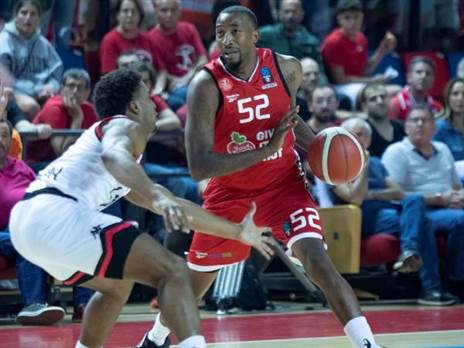 ג'ורדן מקריי. לא מעט זרים בהפועל (אתר היורוקאפ)