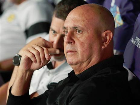 מתלבט לגבי המערך, לם (ברני ארדוב)