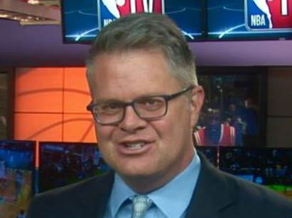 בו אסטיז - אהוב הקהל