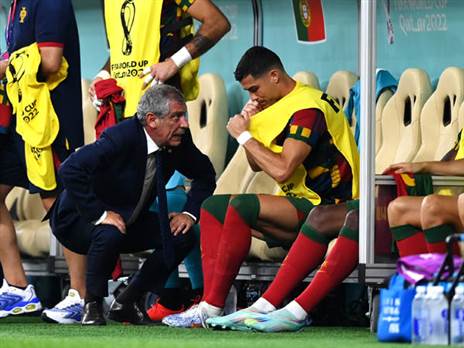 ותדרוך טקטי מהמאמן פרננדו סנטוס (Getty)