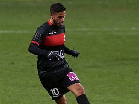 פורש בגיל 36. דיין (אלן שיבר)