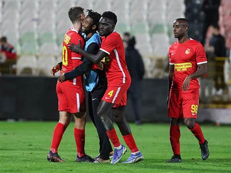 אשדוד בעלייה (לירון מולדובן)