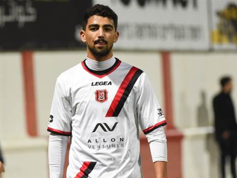 האדום שלו שינה את המשחק. רביבו (ברני ארדוב)