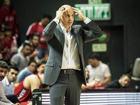 יש משחקים כאלה (עודד קרני)