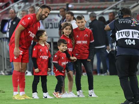 ימשיך כשחקן במקום אחר או שיצטרף לצוות המקצועי בב"ש? שכטר (ברני ארדוב)