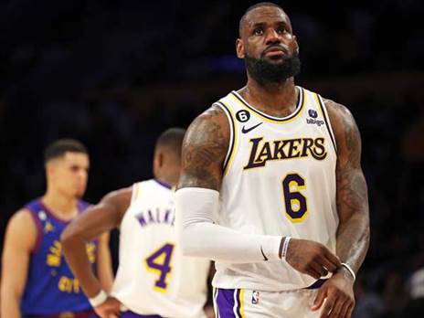 לברון ג'יימס. זה נראה גמור (GETTY)