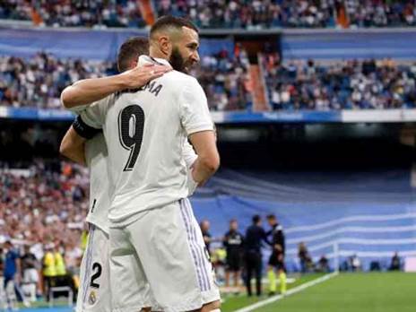 בנזמה כבש את הראשון (getty)