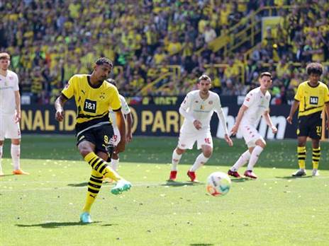 אבל אז, פנדל לדורטמונד (GETTY)