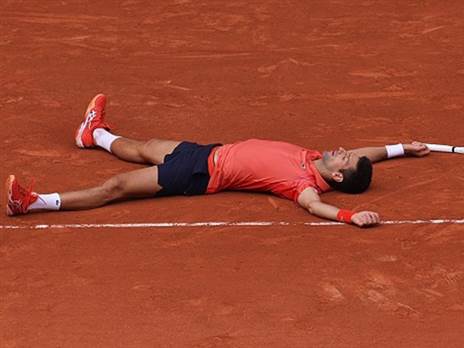 ג'וקוביץ' יכול לסיים את השנה עם 25 (GETTY)