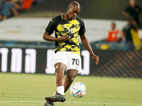 "מחייך באימונים ואז מתבטא בזעם" (אלן שיבר)