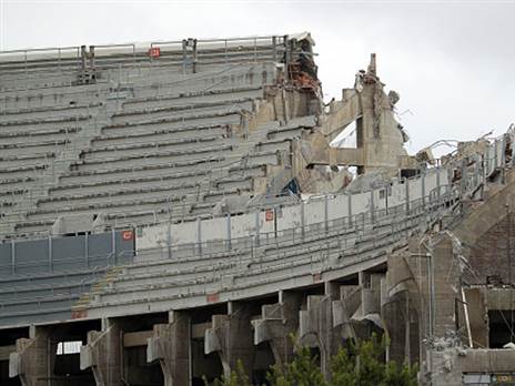 בעלי מקצוע חסרי ניסיון מועסקים בשיפוץ (Getty)