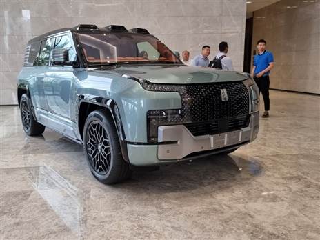 מותג U8. מכוון לרכבי הפרמיום