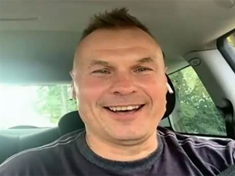 לוקח ברצינות את ההכנות. קוביקה