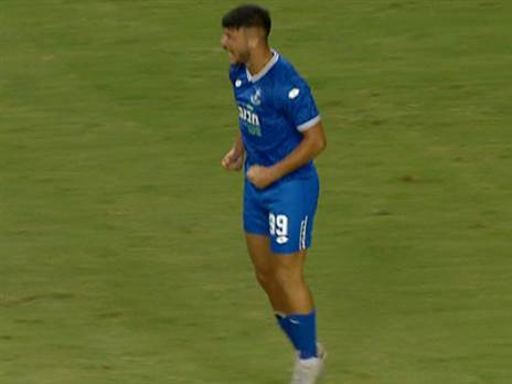 הדבר הבא? זרבאילוב חוגג את שער הבכורה