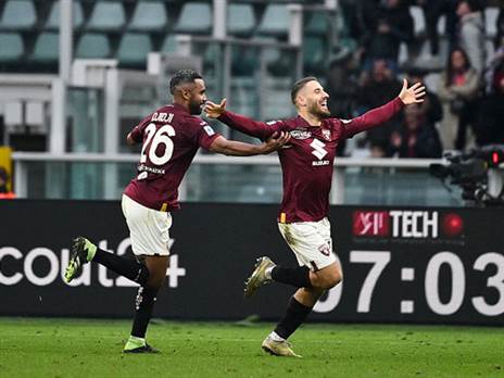 טורינו חגגה על נאפולי (getty)