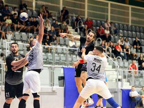 הדר ואן קולא, איגוד הכדוריד