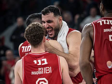 עידן זלמנסון. יקבל כבוד (עודד קרני)