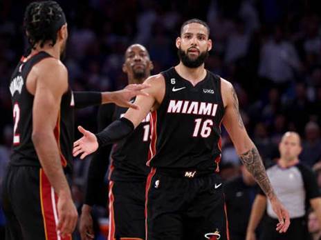 מרטין. יקבל כסף (Getty)