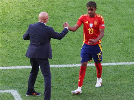 מכיר את השחקנים מגיל צעיר, דה לה פואנטה וימאל (getty)