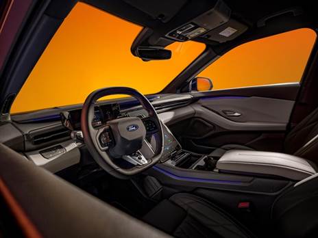 תא נוסעים דומה לאקספלורר EV