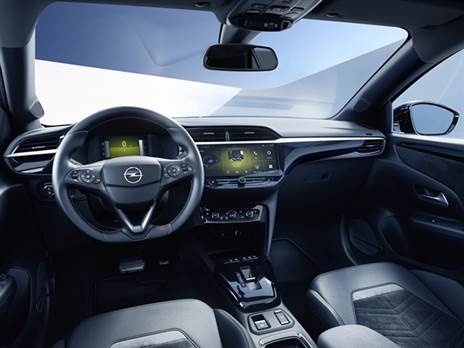 עדכון קל בתא הנוסעים וממשק הפעלה חדש במסכים