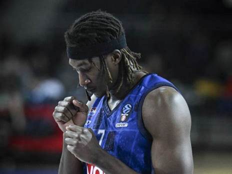 אלפא קאבה. כמעט היה אדום (GETTY)