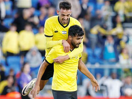 לוי וחילף “שמח להיות פה“ (אלן שיבר)