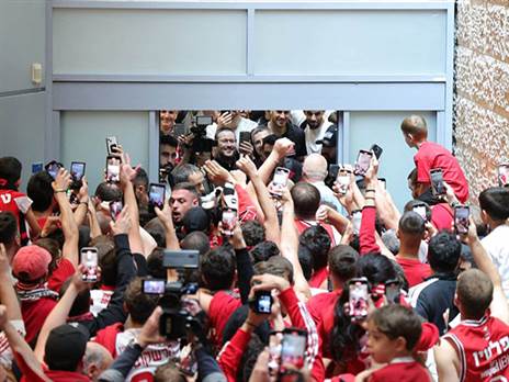 השחקנים נתקעו, בסוף גם הם חגגו (אלן שיבר)