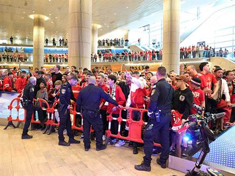 היסטוריה לאדומים (אלן שיבר)