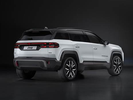 מאפייני X בפנסים, בסבכה וגם בתוך תא הנוסעים